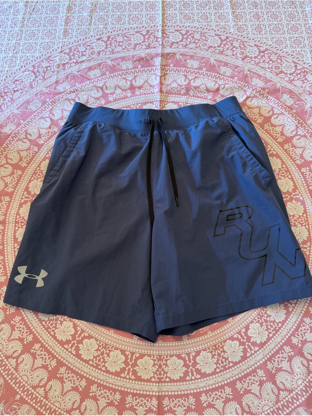 Men’s UA running shorts
